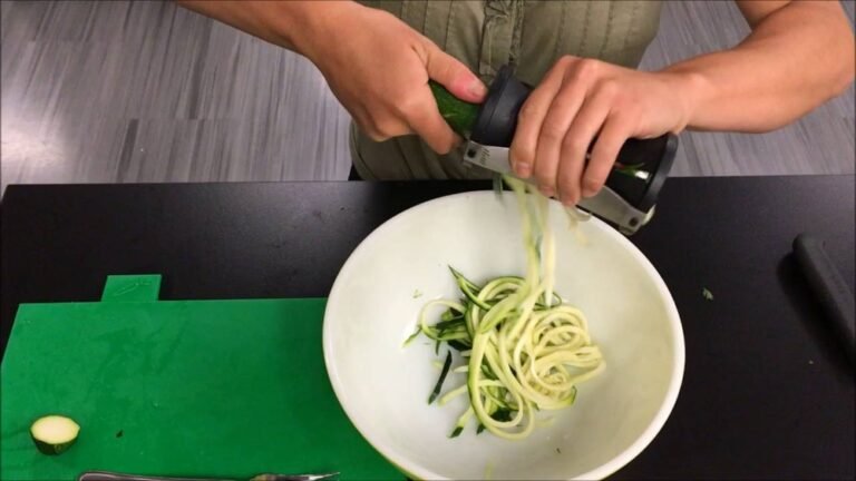 How to Use Vegetable Spiralizer: Easy Tips for Healthy Meals