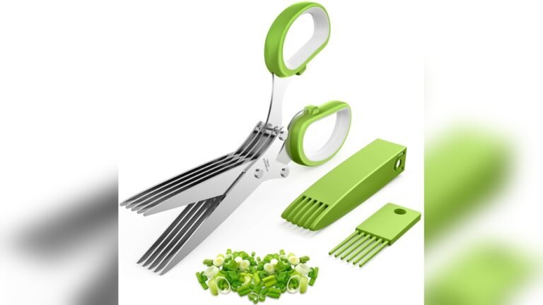 How to Use Herb Scissors: Effortless Tips for Fresh Herbs
