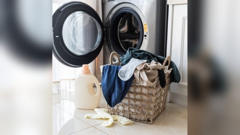 Vinegar Laundry Hack Warning You Need to Know Now