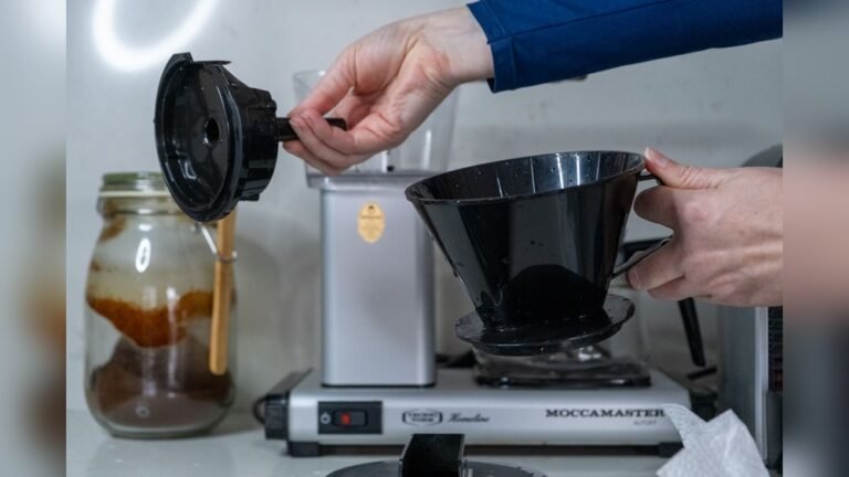 What is the Best Way to Clean a Coffee Machine: Expert Tips Revealed